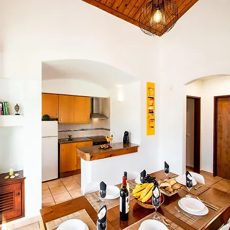 فيلة Villa In Albufeira Near Praia Da Oura Beach البوفيرا