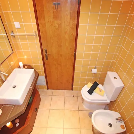 Villa In Albufeira Near Praia Da Oura Beach * البوفيرا
