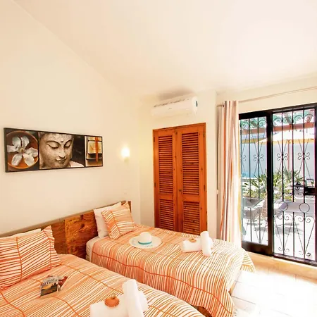 فيلة Villa In Albufeira Near Praia Da Oura Beach البوفيرا